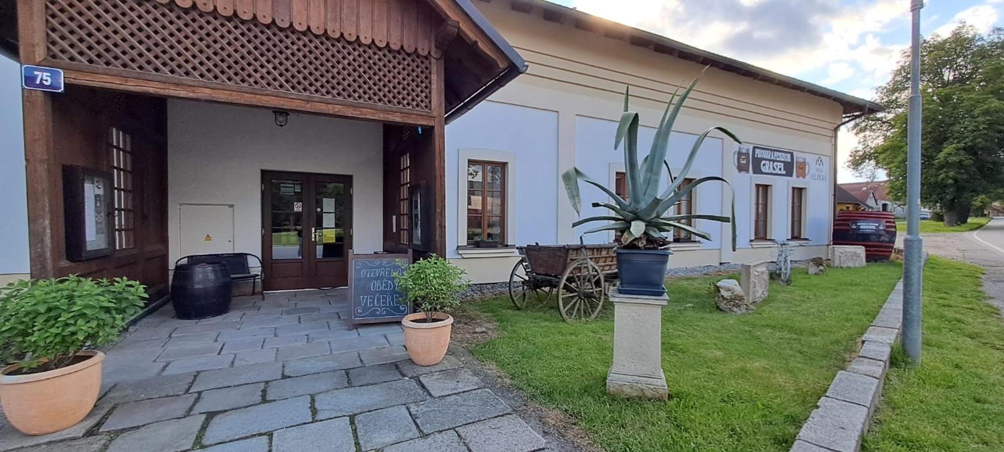 Pivovar A Penzion Grasel Český Rudolec Εξωτερικό φωτογραφία